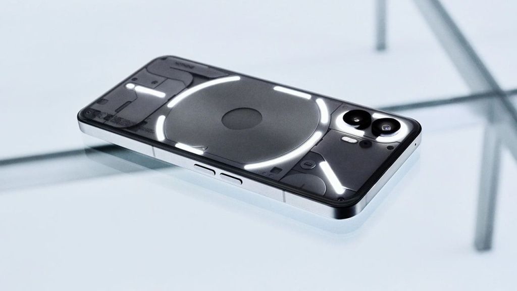 22018-743Phone-2-PDP-Glyph-Header-Desktop.jpg.jpg
