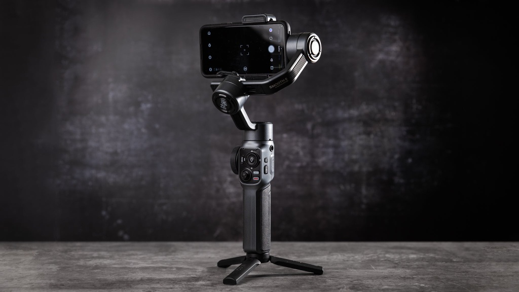 zhiyun_smooth_5-1_0.jpg