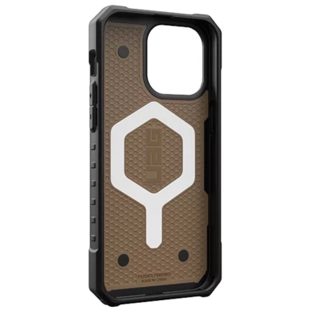 Чехол с поддержкой Magsafe UAG Pathfinder iPhone 15 Pro, земляной