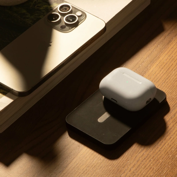 Внешний аккумулятор Native Union (Re)Classic Magnetic Power Bank 10000mAh, черный
