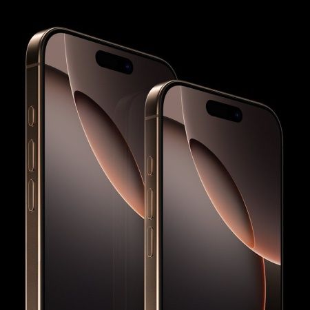 Apple iPhone 16 Pro 128 ГБ, «пустынный титан» (Desert Titanium)