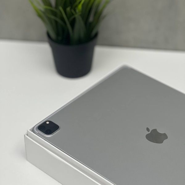 iPad Pro 12.9 (5го поколения) Wi-Fi 128 ГБ, серебристый