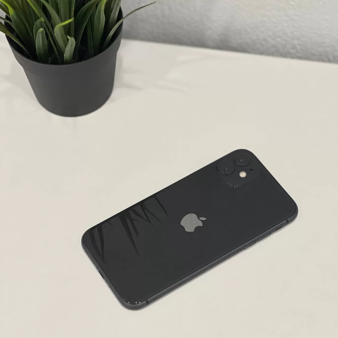 Apple iPhone 11 64 ГБ, черный — купить в интернет-магазине Unit