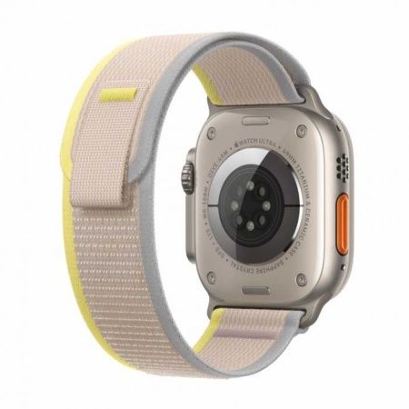 Apple Watch Ultra 49 мм, ремешок Trail желтого/бежевого цвета, размер M/L